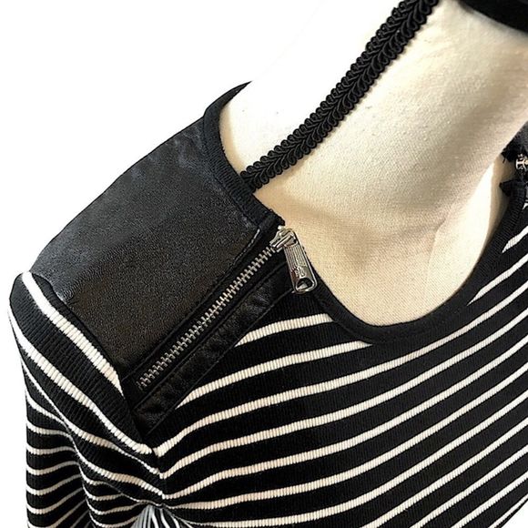 Lauren Ralph Lauren Size M Black and White Striped Cotton Knit Top Zip Shoulder - Picture 5 of 8